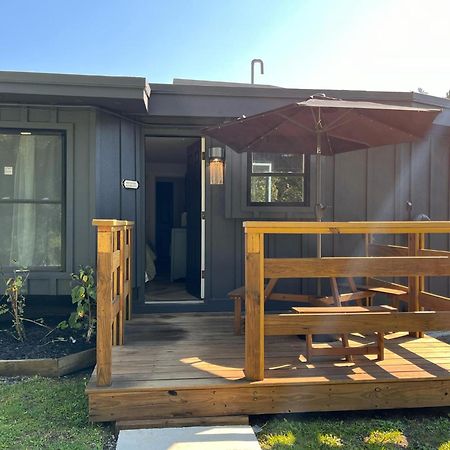 Chalet 239-Boutique Hotel West Dover Exterior photo