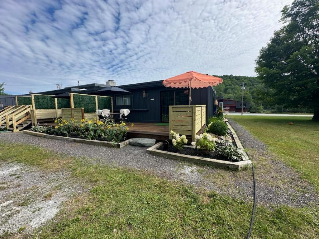 Chalet 239-Boutique Hotel West Dover Exterior photo