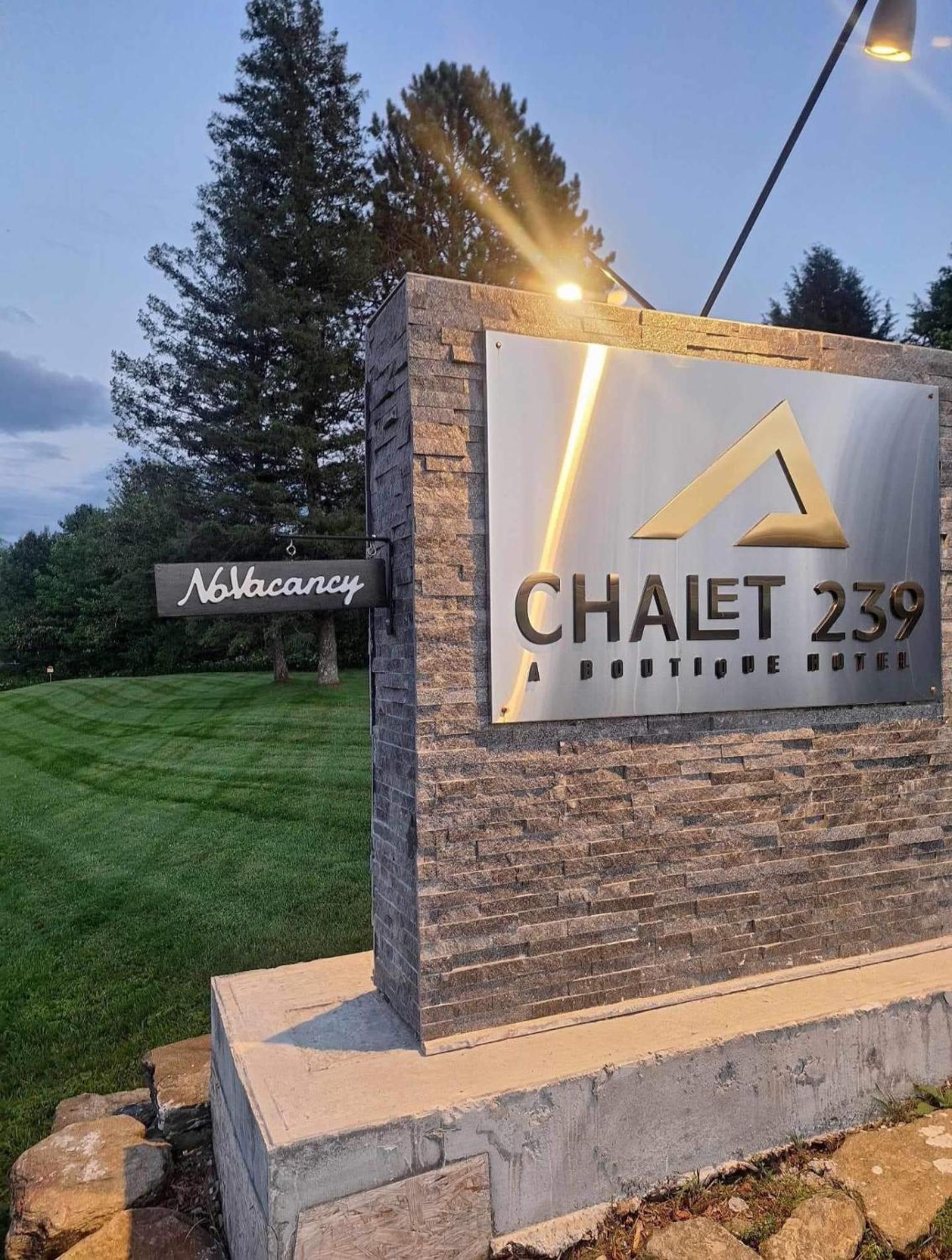 Chalet 239-Boutique Hotel West Dover Exterior photo